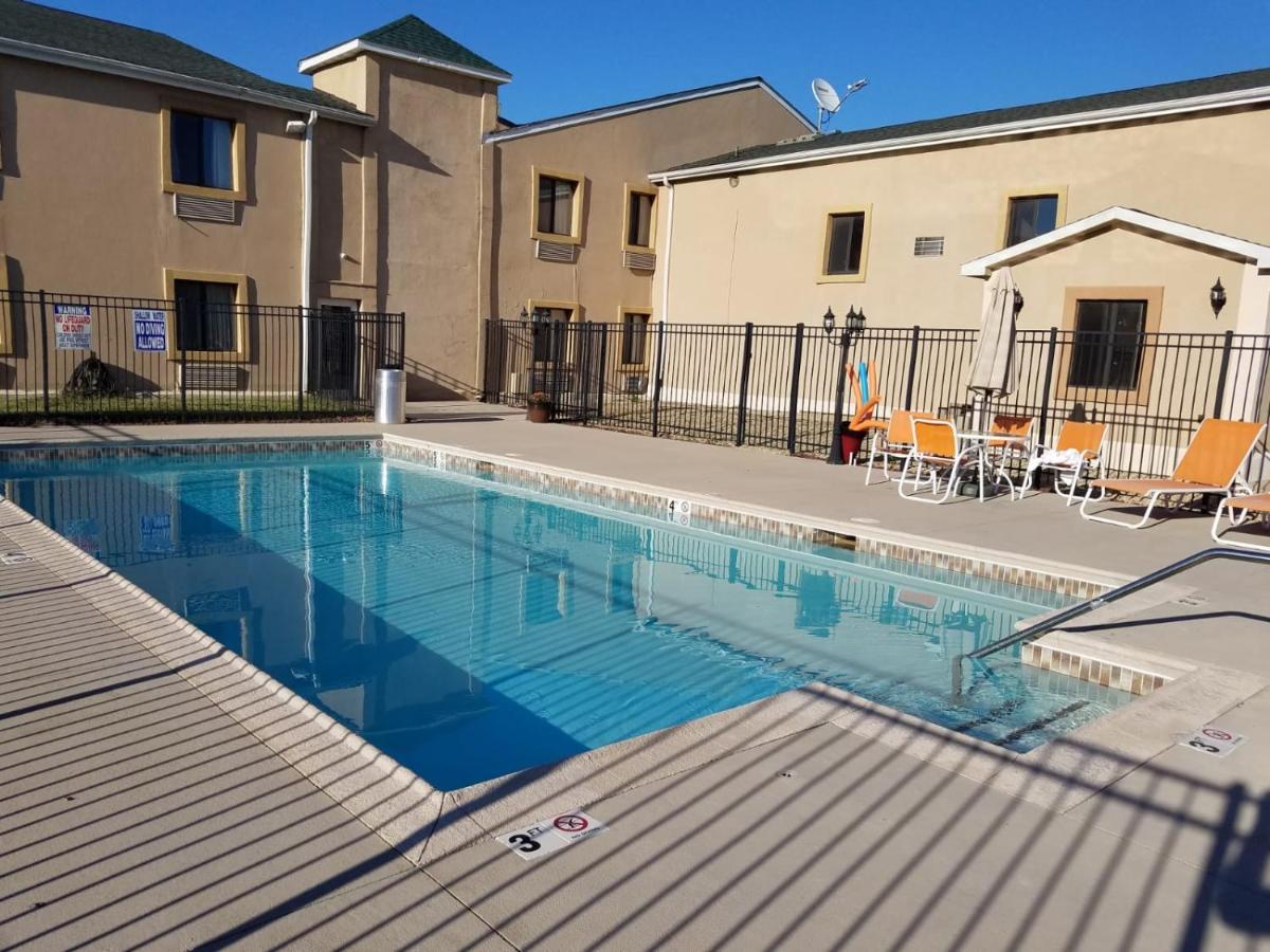Hotel Lincoln Inn On Route 66 And Near I-55 מראה חיצוני תמונה